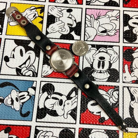 Vintage 90s Disney X Timex Pocahontas Watch with Backlight and Concho Band - Picture 10 of 16